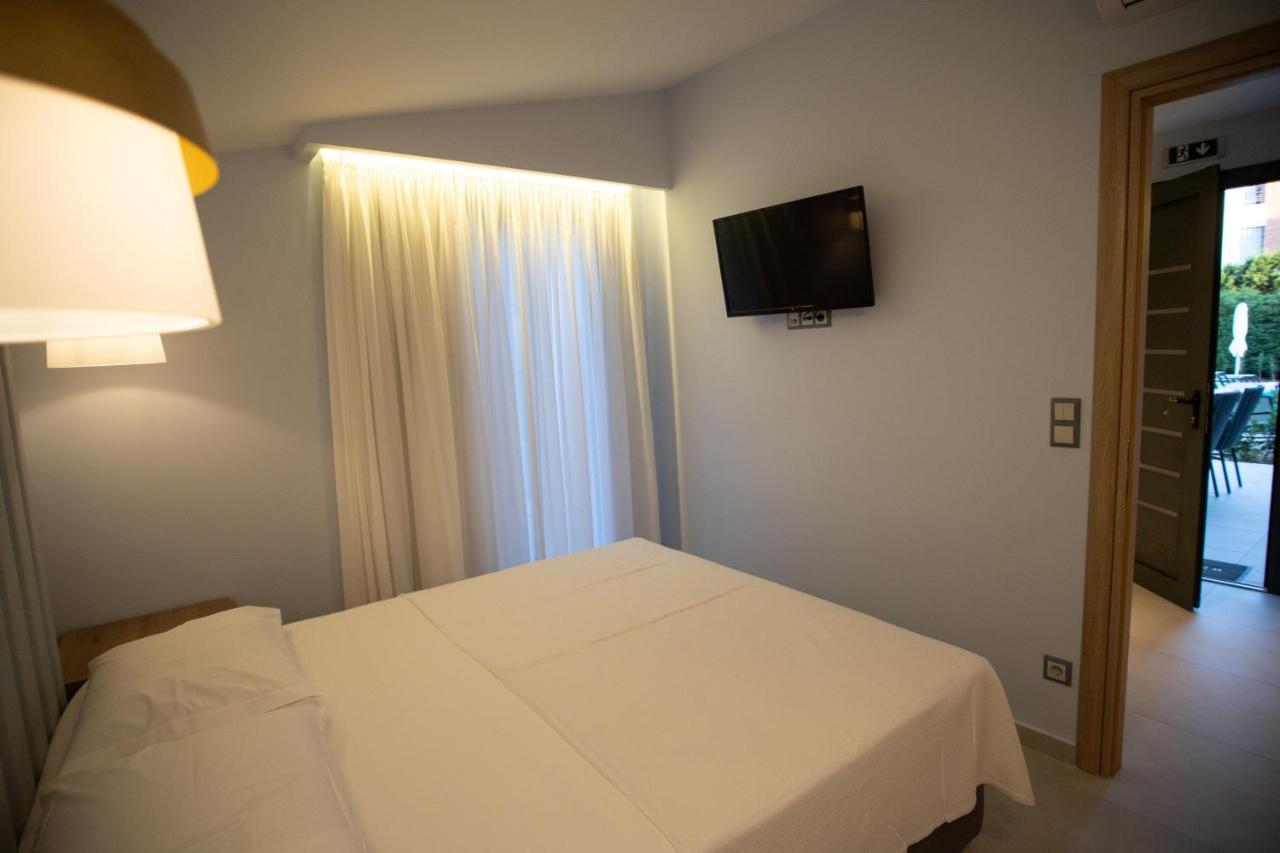 8 Boutique Suites Неа-Потидеа Экстерьер фото